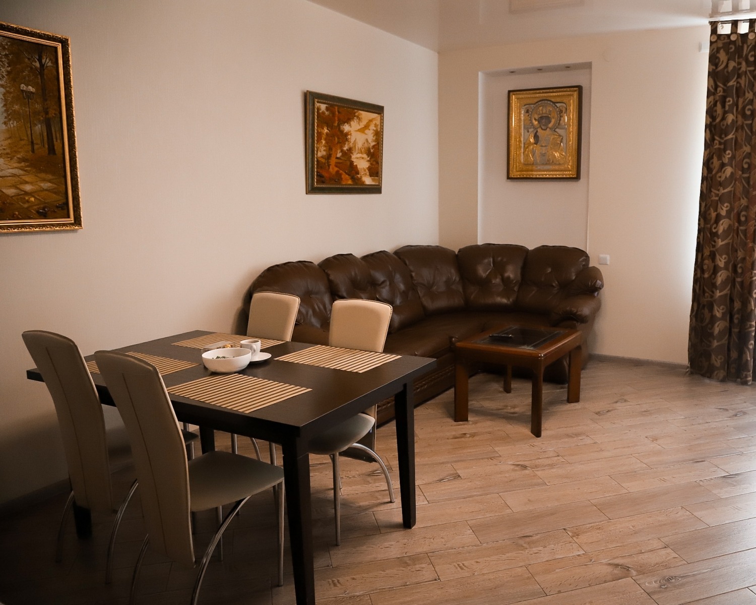 family_studio_2
